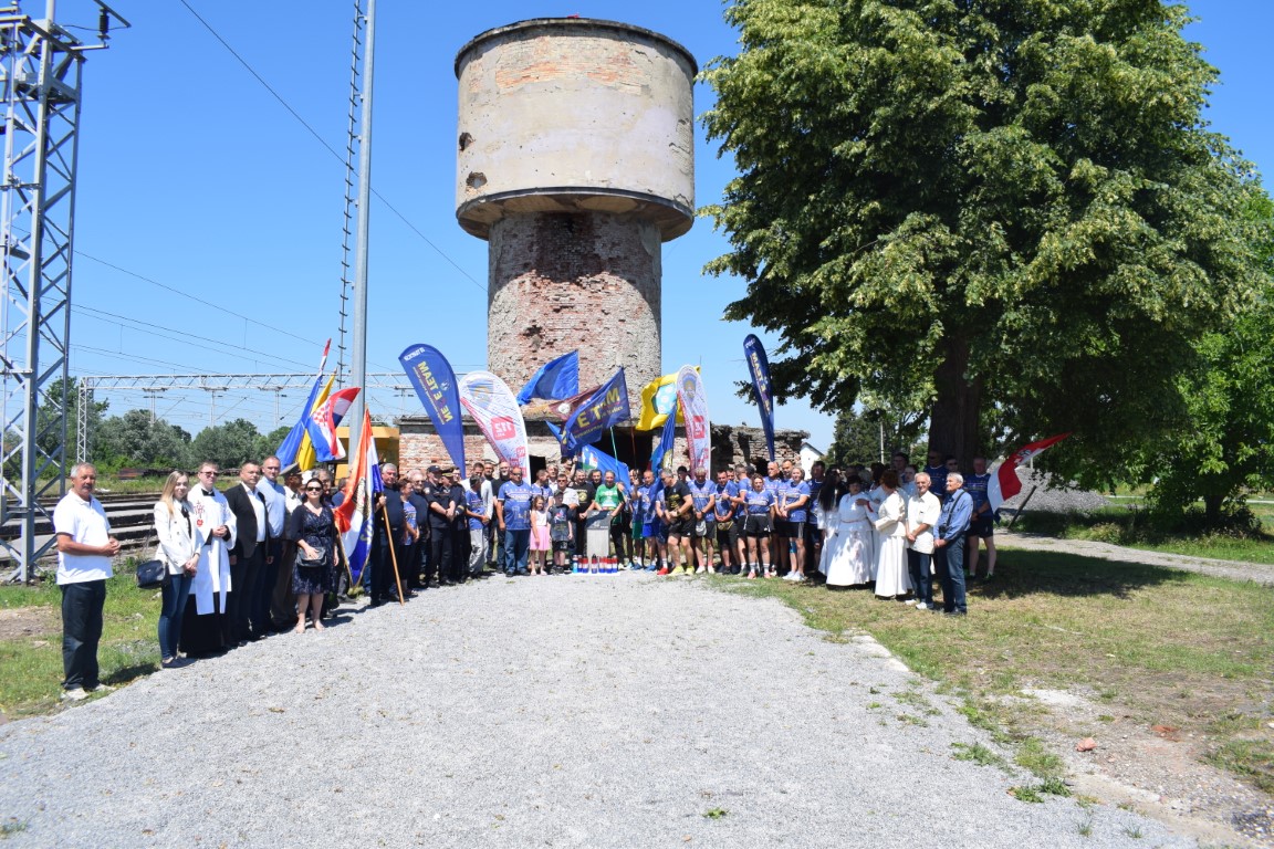 Zamjenik župana Mihael Jurić je u nedjelju, 12. lipnja 2022. godine, u Sunji sudjelovao u dočeku trkača, sudionika memorijalnog ultramaratona „Od Velikog do Malog Vukovara“. 