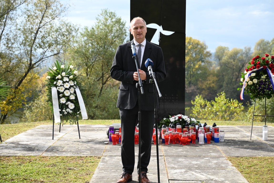 35. godišnjica stradanja civila u Baćinu
