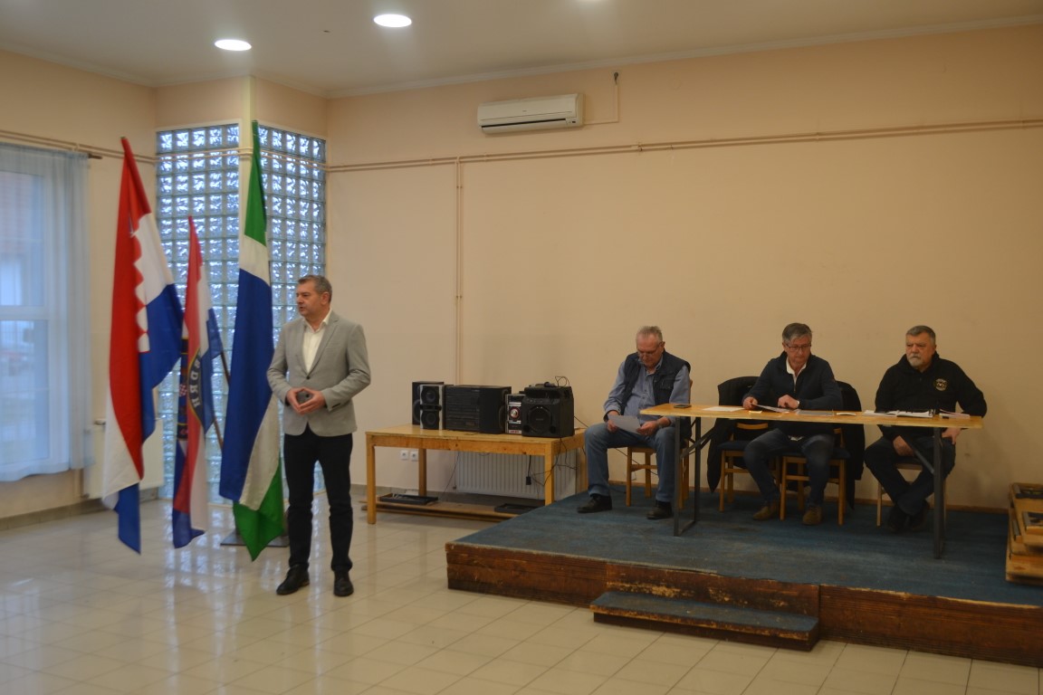 Predsjednik Županijske skupštine Mijo Šepak je u subotu 5. ožujka 2022. godine, nazočio redovnoj godišnjoj sjednici Skupštine UBDRH „Dabrovi“, koja je održana u Domu Mjesnog odbora „Eugen Kvaternik“ u Sisku.