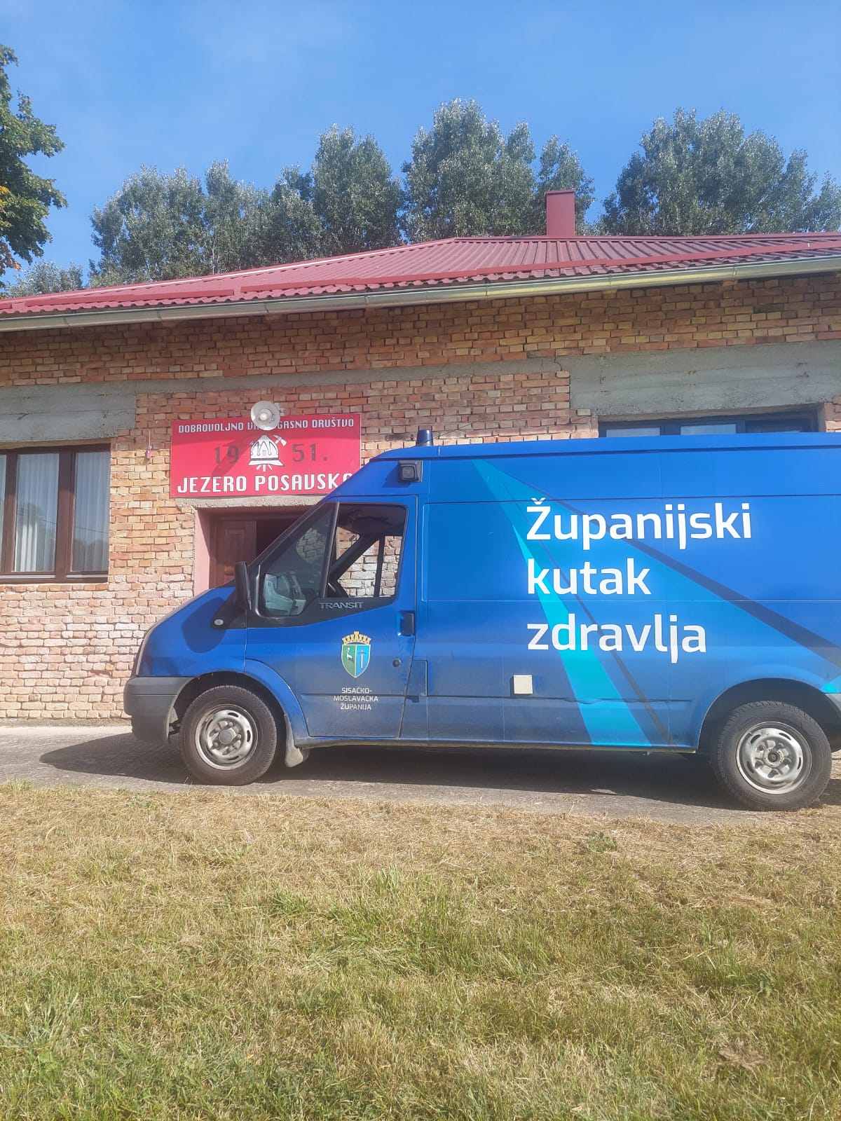 Projekt „Županijski kutak zdravlja“ provodi se kroz 3 faze od kojih svaka traje 4 mjeseca s ciljem povećanja zdravstvene zaštite stanovnika u ruralnim područjima Sisačko-moslavačke županije.