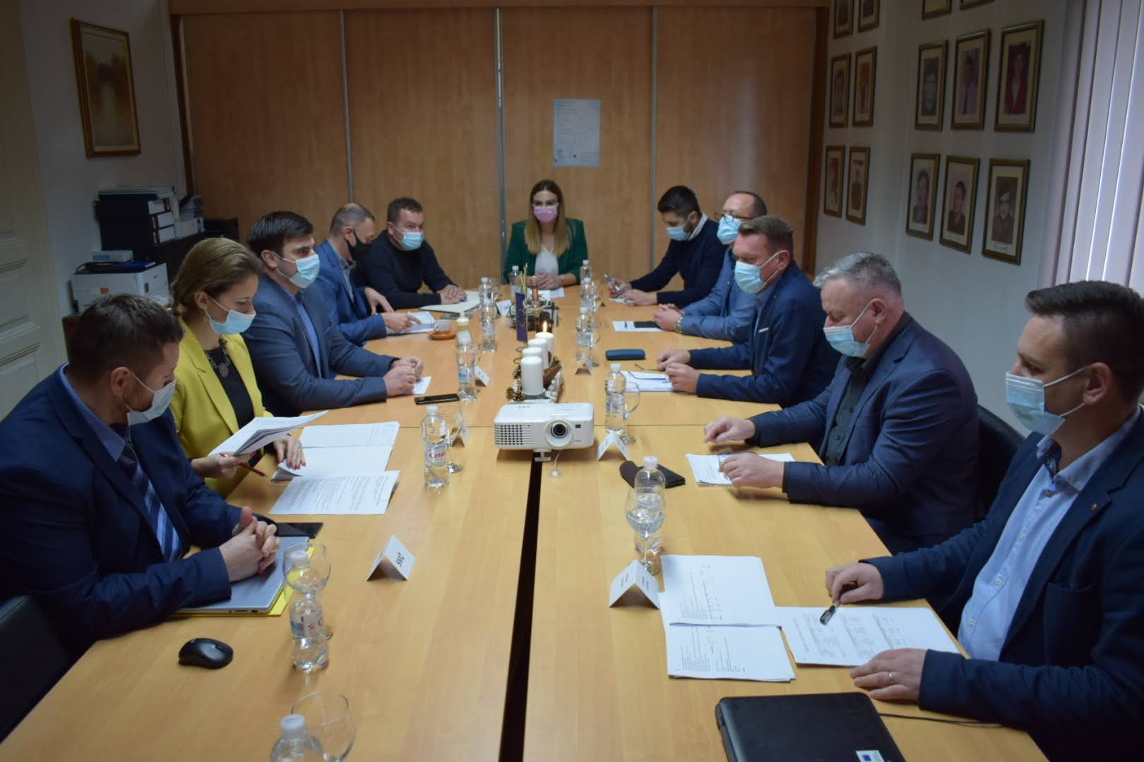 Župan Sisačko-moslavačke županije Ivan Celjak sudjelovao je na radnom sastanku u Općini Lekenik, s načelnikom Ivicom Perovićem i suradnicima.