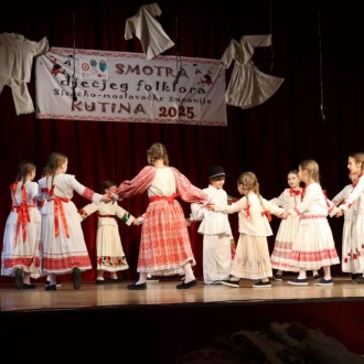 33. SMOTRA DJEČJEG FOLKLORA SISAČKO-MOSLAVAČKE ŽUPANIJE