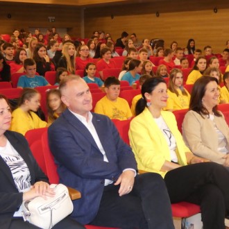 4. SMOTRA ZBOROVA „DJECA U SRCU“