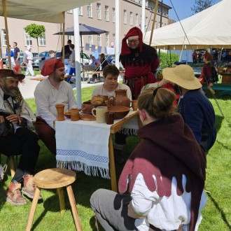 VRATILI SE U PROŠLOST – POVIJESNI PIKNIK:DANI KRALJEVSTVA ODUŠEVILI SIŠČANE