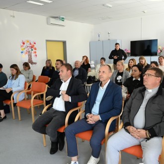 U Glini održana početna konferencija programa „Svaki dan novi plan“
