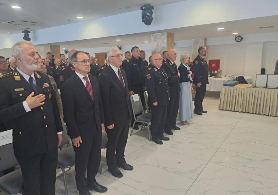SVEČANA SJEDNICA HRVATSKE VATROGASNE ZAJEDNICE U POVODU 160. OBLJETNICE DVD-a SISAK 