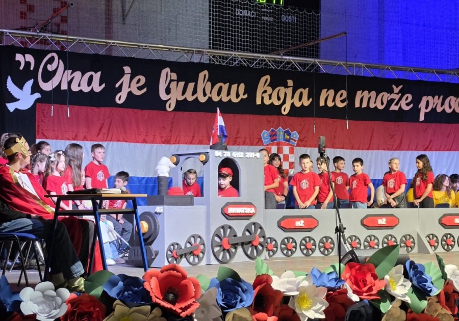 Proslavljen Dan Osnovne škole Mate Lovraka u Petrinji