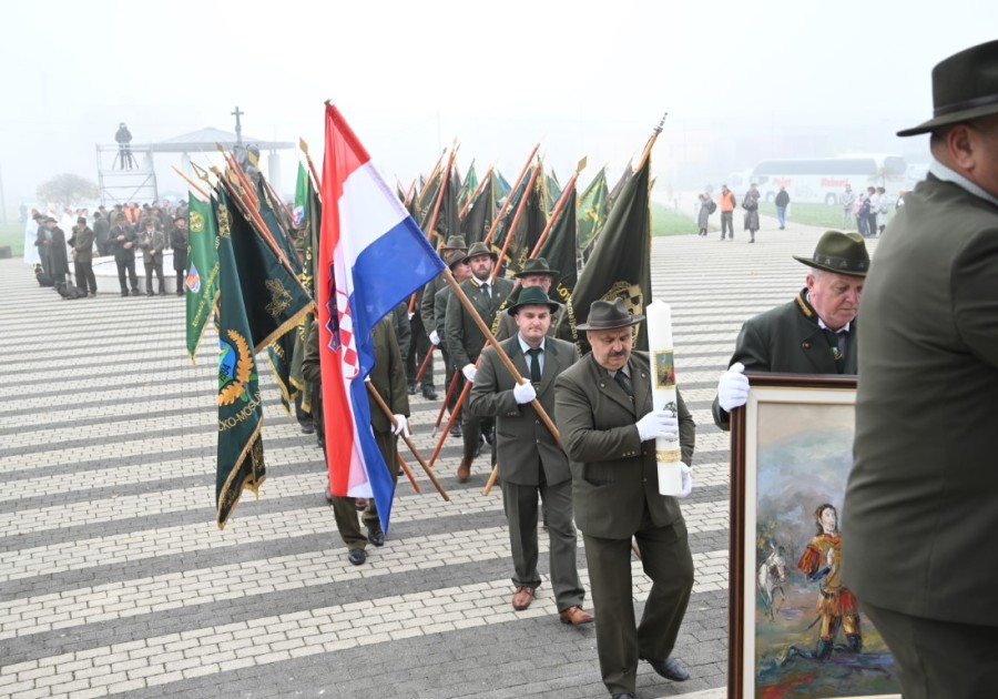 ŠESNAESTO ZAJEDNIČKO SLAVLJE ZAŠTITNIKA LOVACA I LOVSTVA ODRŽANO U SISAČKO-MOSLAVAČKOJ ŽUPANIJI