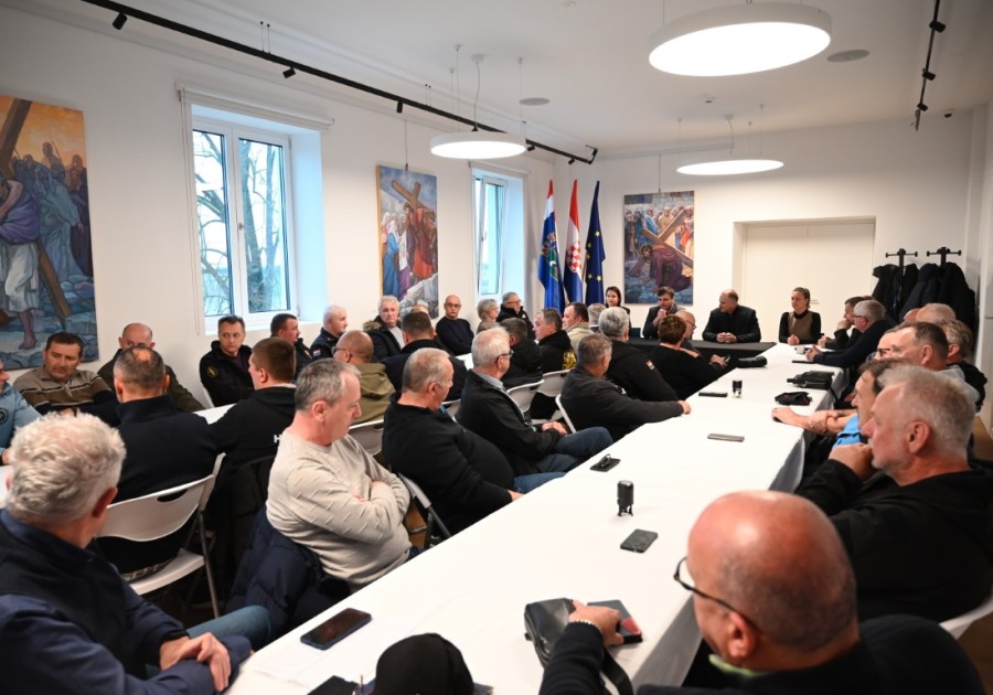 URUČENI UGOVORI ZA PROGRAME UDRUGA HRVATSKIH BRANITELJA