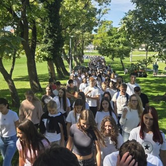 ŠETNJA SREDNJOŠKOLACA TINA UJEVIĆA UZ TJEDAN MOBILNOSTI