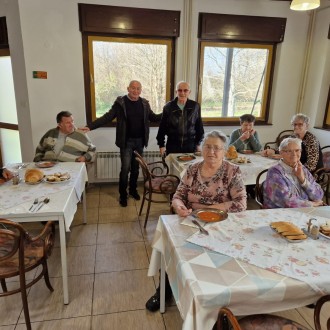 Umirovljenici Doma za starije osobe Petrinja također proslavili Dan umirovljenika SMŽ